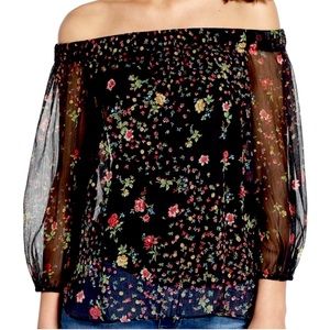 Bailey 44 off the shoulder flowy floral shirt. Perfect for summer or winter!